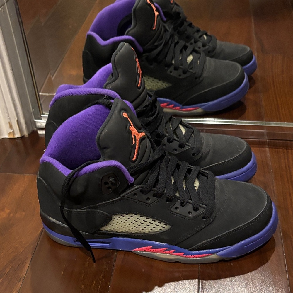 Jordan Men's Black and Purple High-Top Sneakers